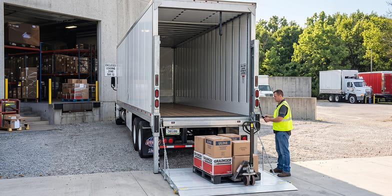 lift-gate-enclosed-loading Door-to-Door Car Shipping Image